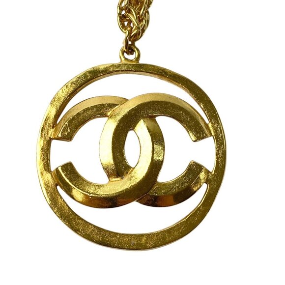 CHANEL Vintage Gold Logo Necklace - Picture 4 of 10